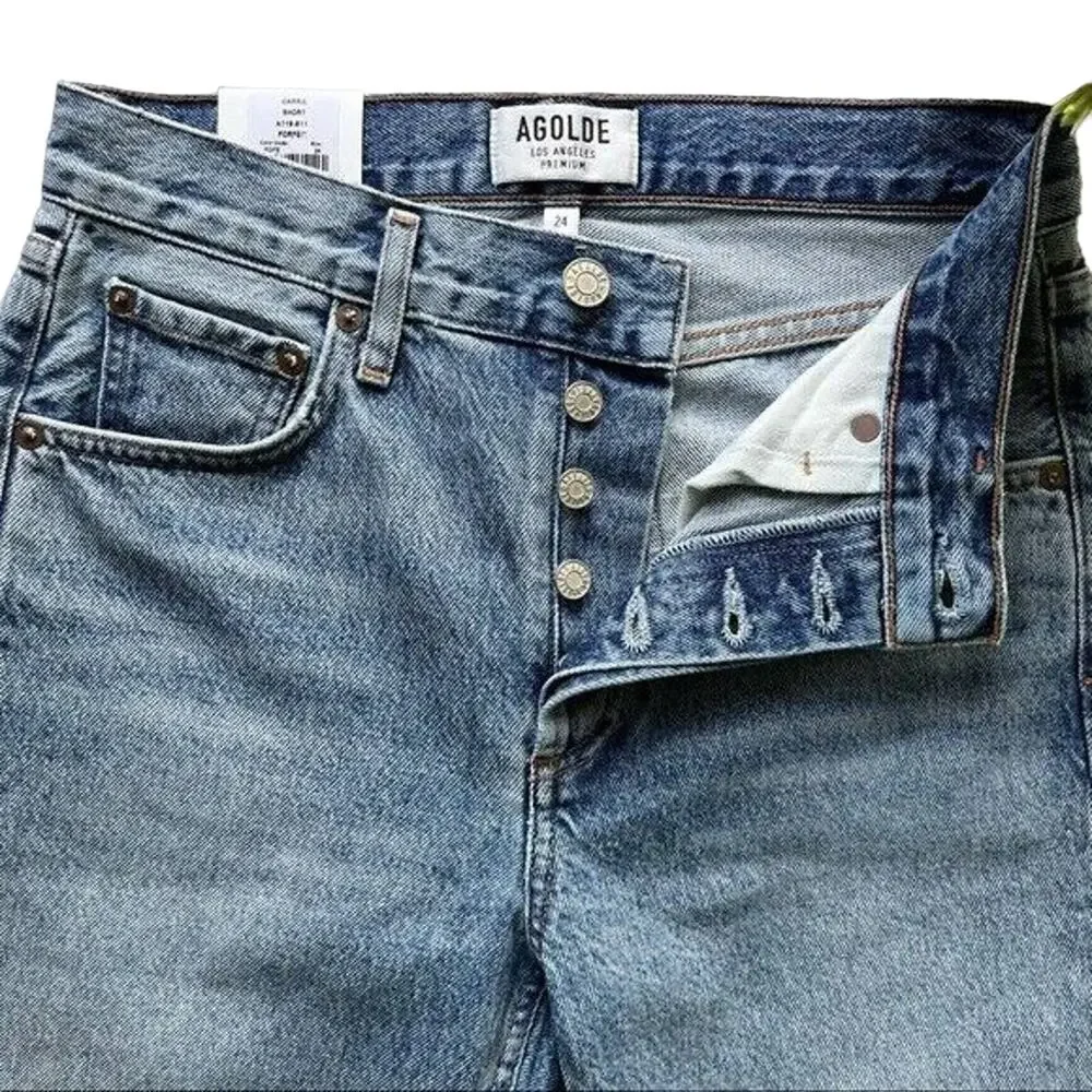 Agolde Carrie Long Shorts Sz 24 High Rise Slim Fit Knee Length Denim in Forfeit